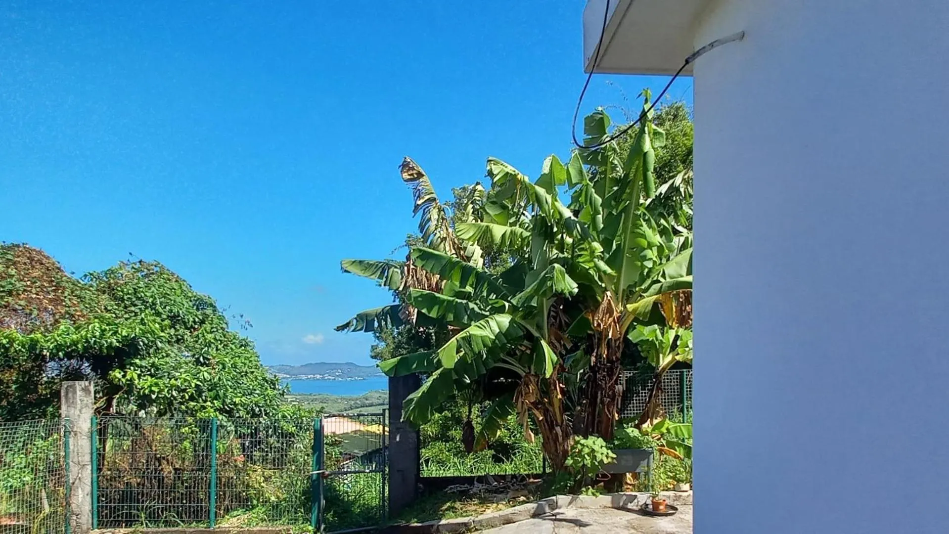 Villa Spacieuse, 2 Chambres Avec Jardin Le François