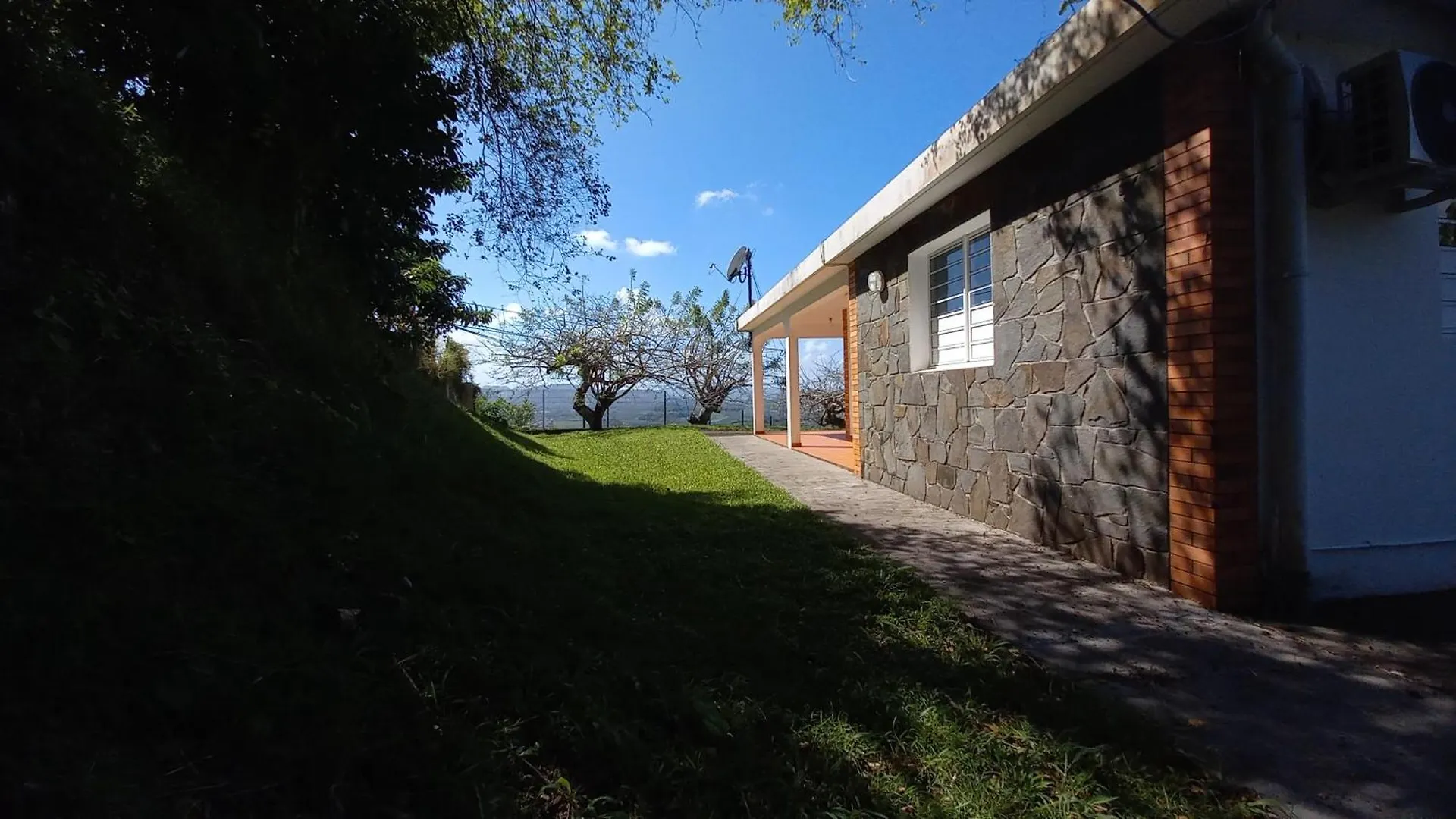 Villa Spacieuse, 2 Chambres Avec Jardin Le François